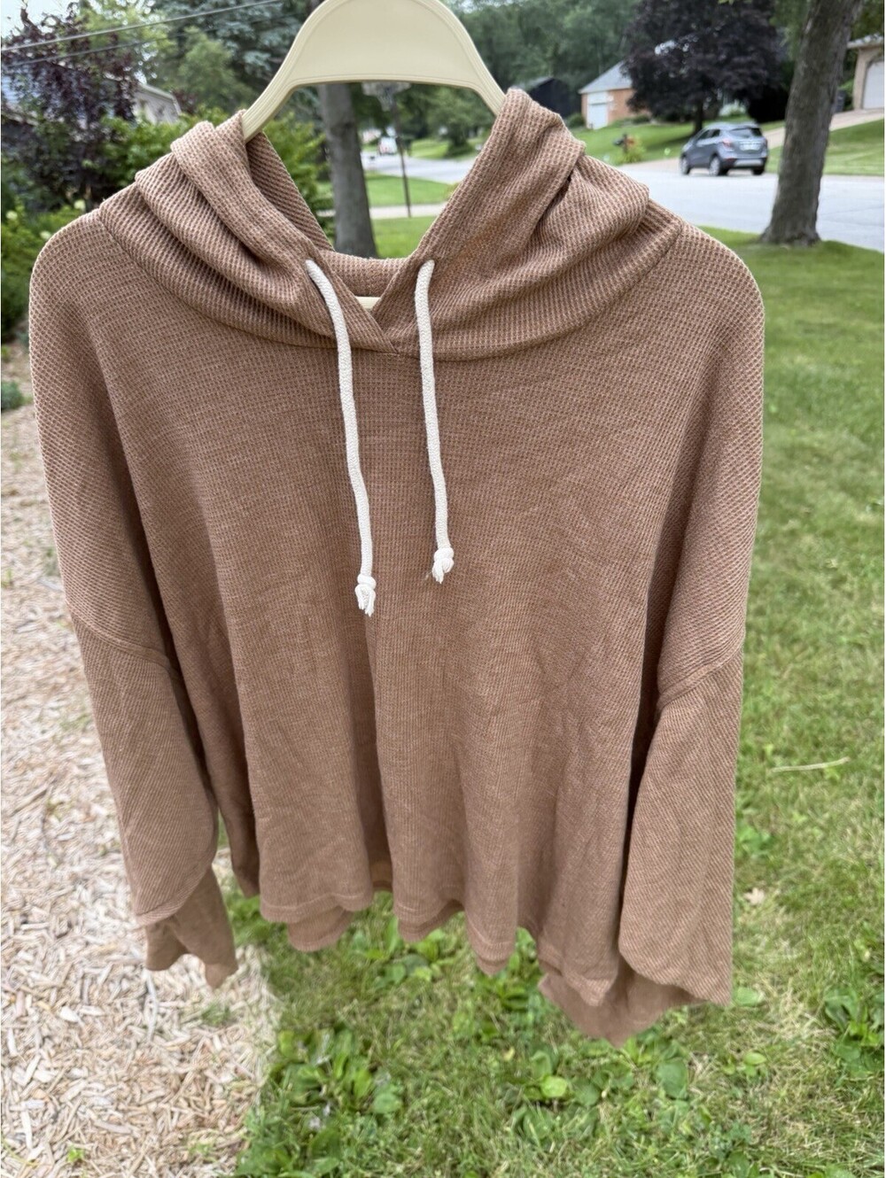 Carly Jean Los Angeles Women's Waffle Knit Brown Pullover Sweatshirt Size Large